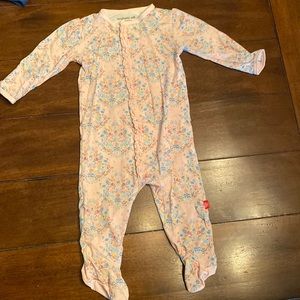 LN Magnetic Me Girl Footie